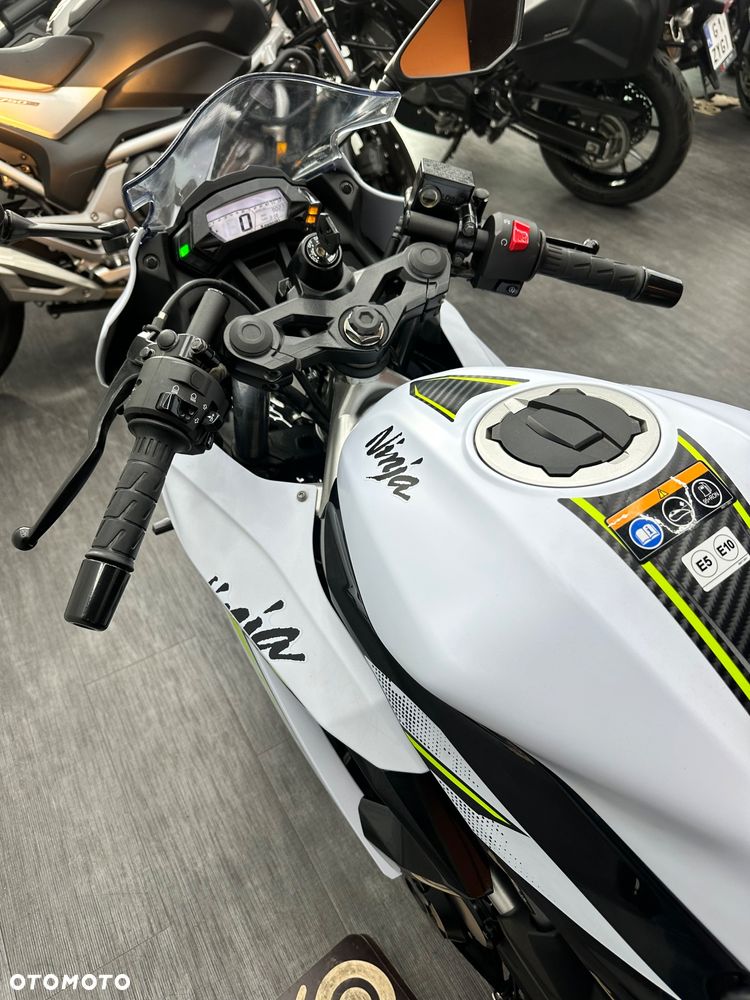 Kawasaki Ninja - 30