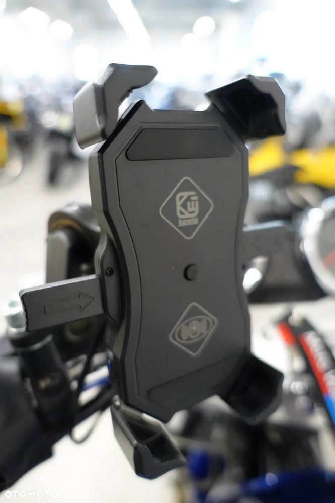 Suzuki GSX - 14