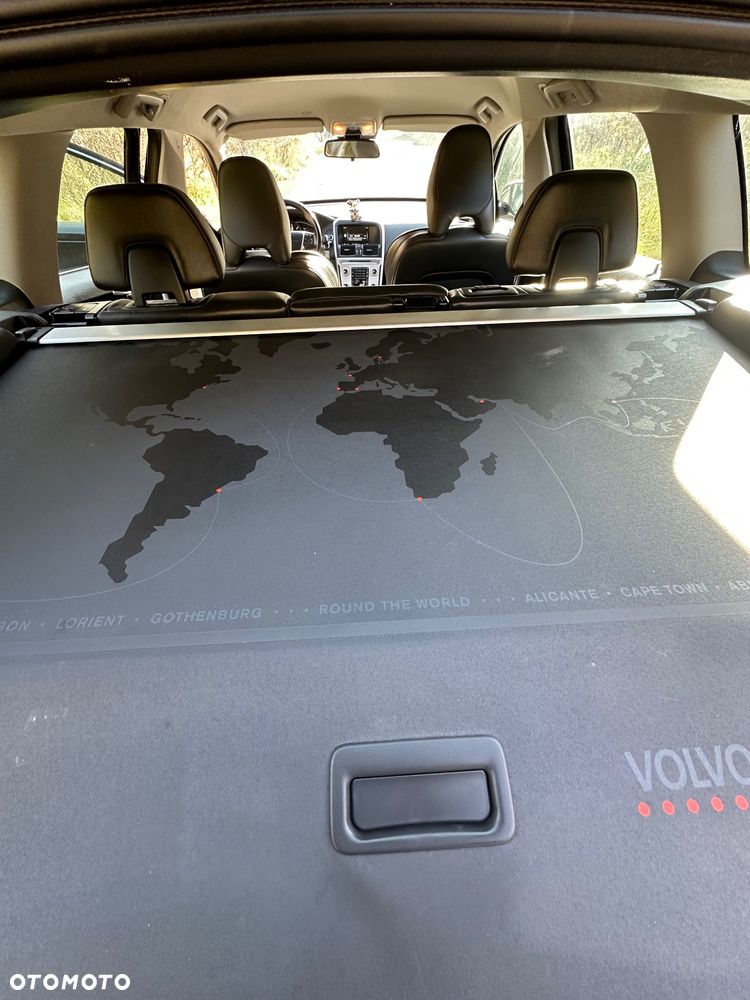 Volvo XC 60 D4 AWD Ocean Race - 19