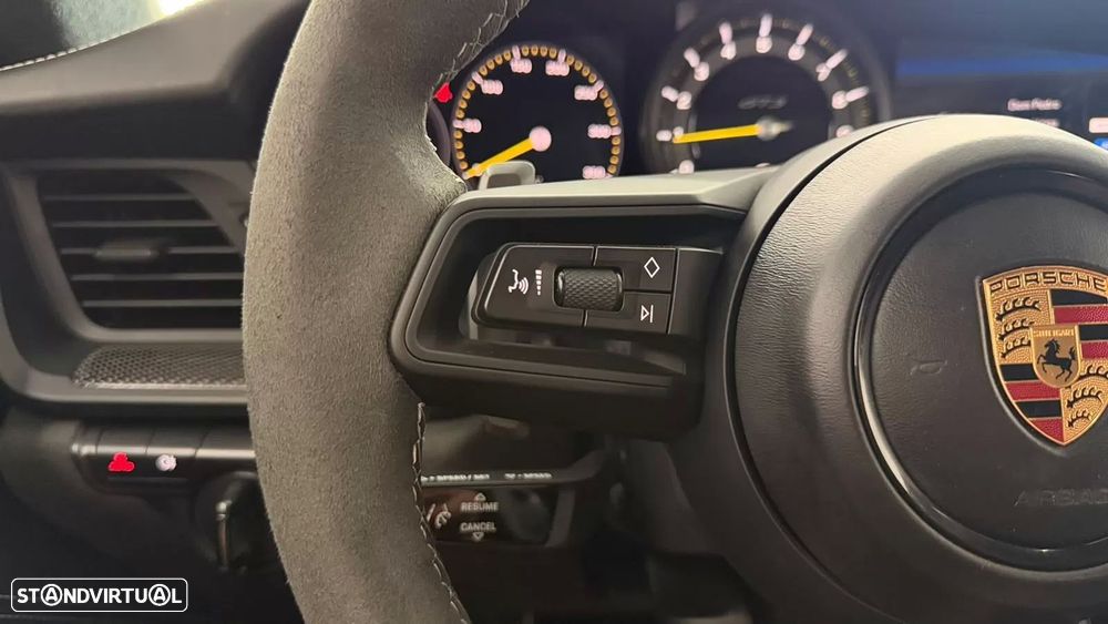 Porsche 911 (992) GT3 PDK - 25