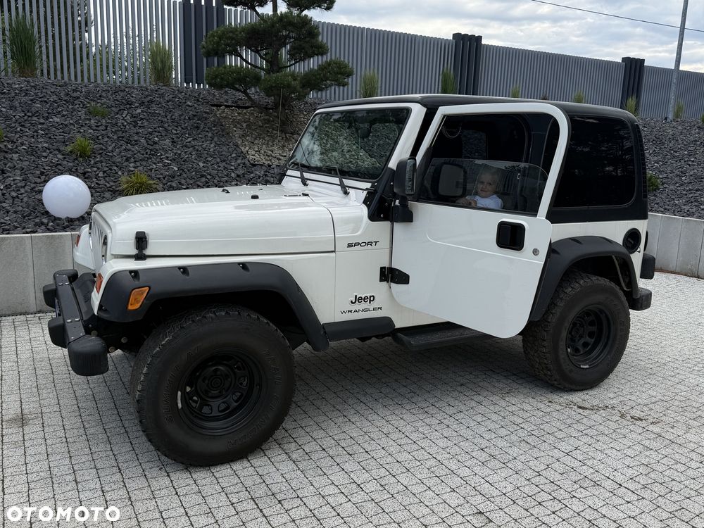 Jeep Wagoneer - 1