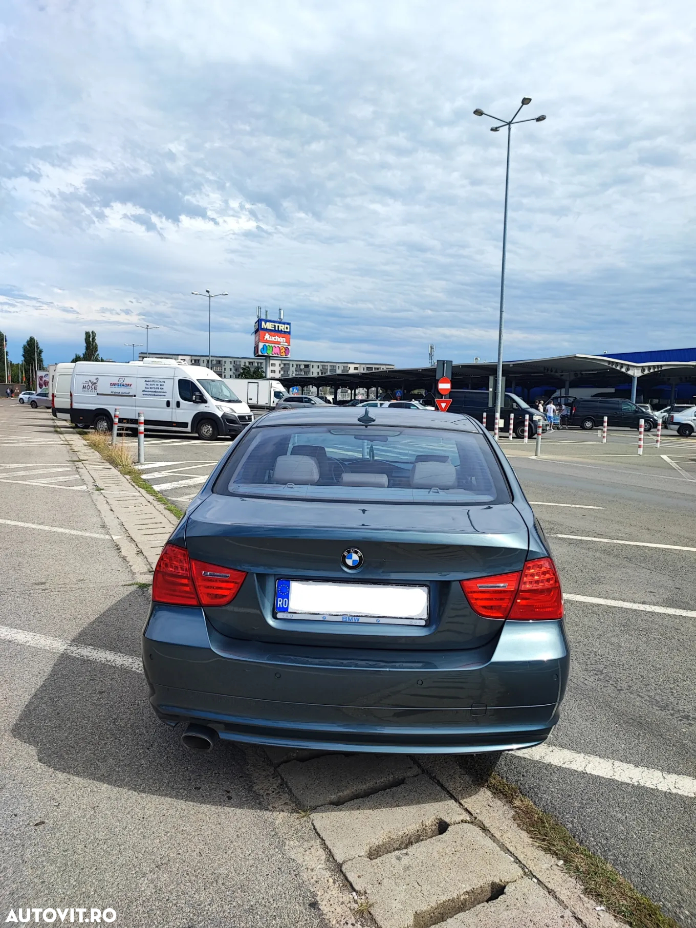 BMW Seria 3 320d EfficientDynamics Edition - 11