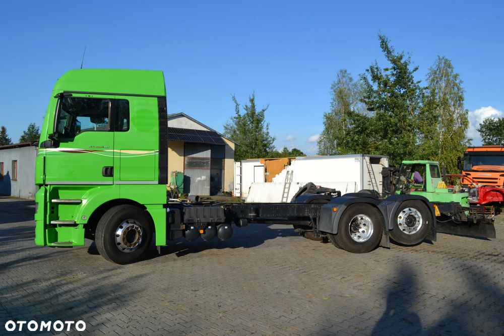 MAN TGX 26.400 TRZECIA OŚ SKRĘTNA RAMA  7.5 m KLIMATYZACJA - 2