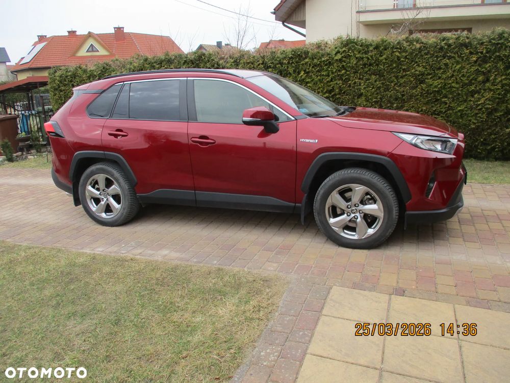 Toyota RAV4 - 1