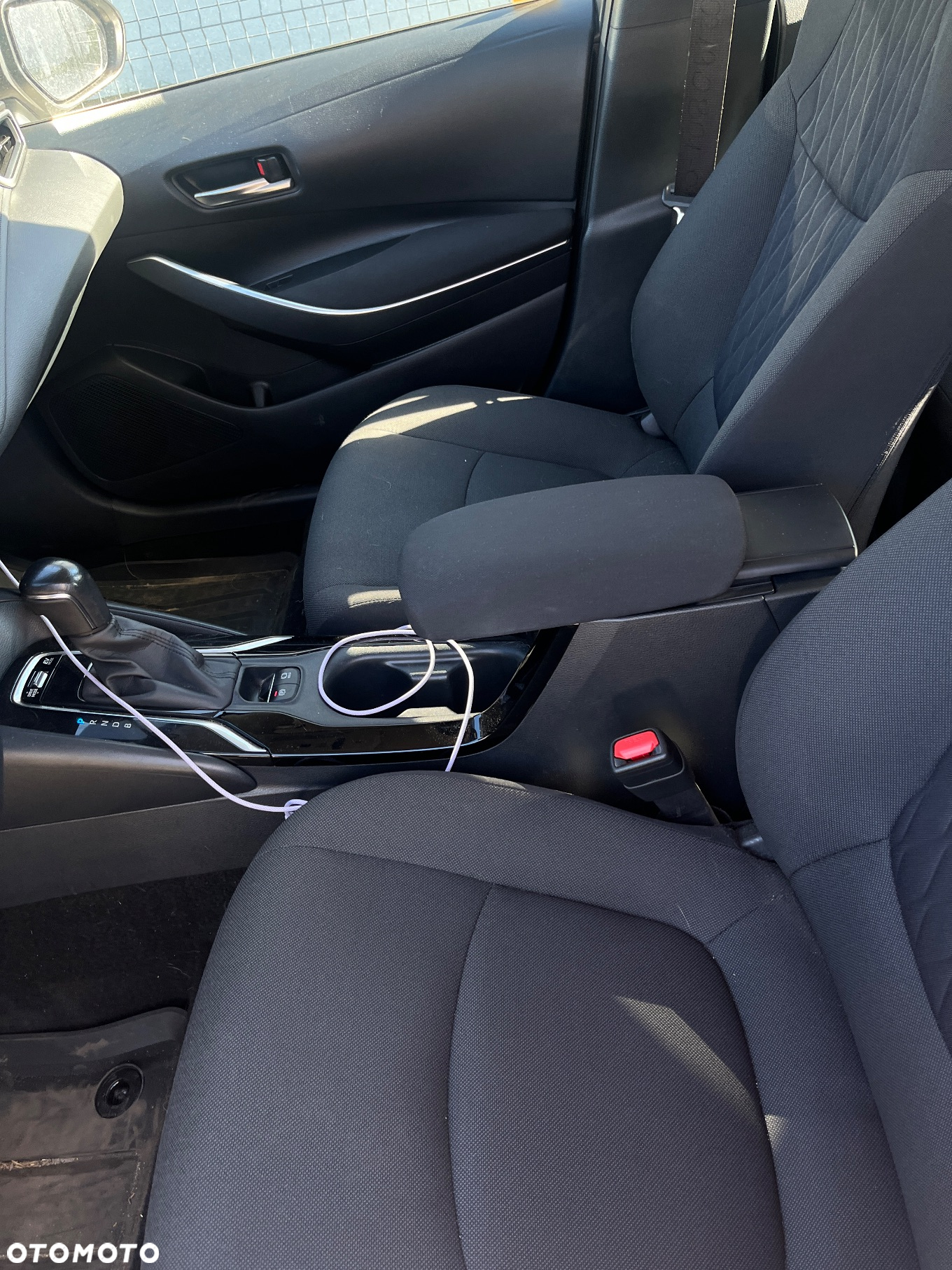 Toyota Corolla 1.8 Hybrid Comfort - 20
