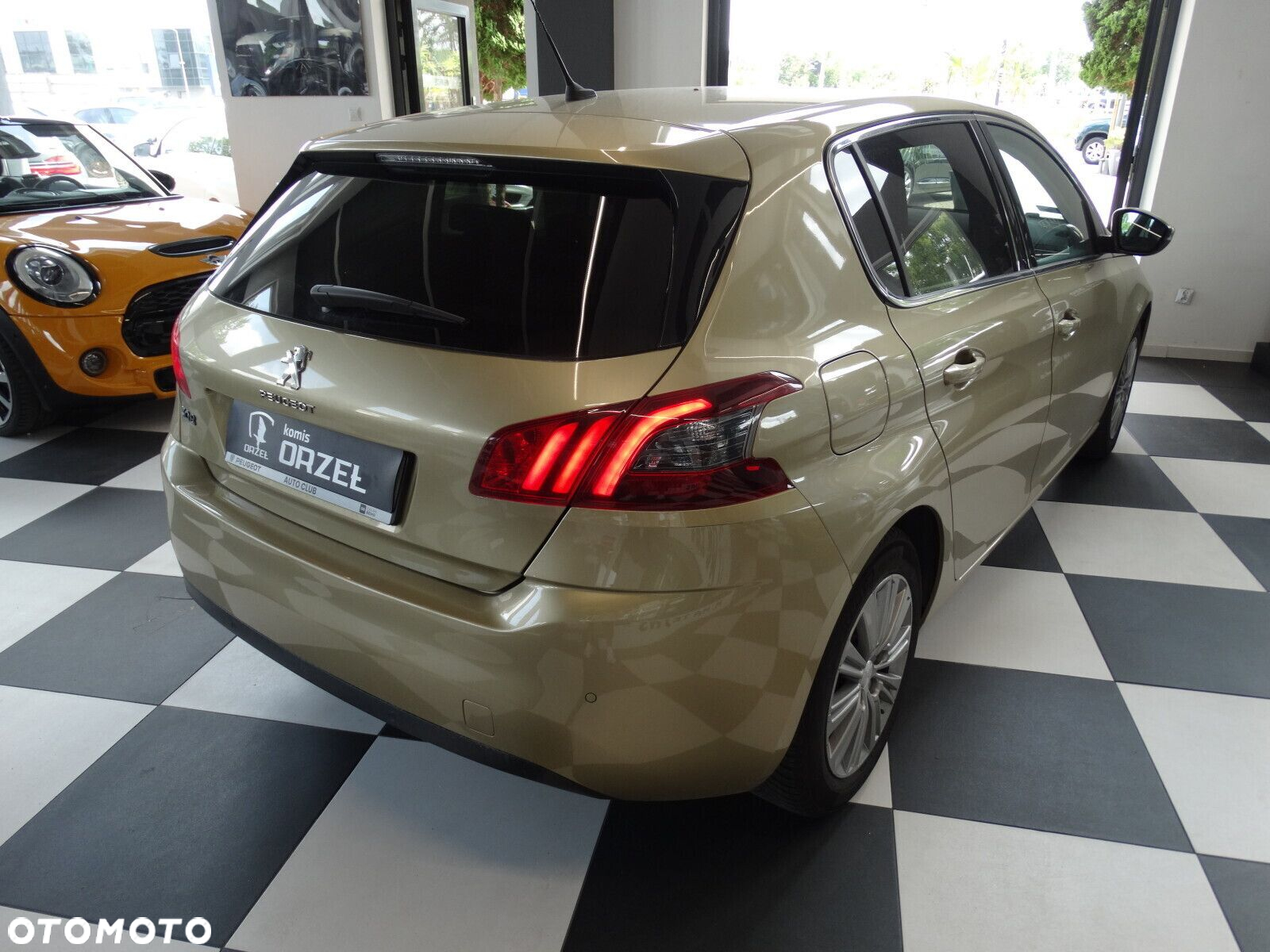 Peugeot 308 - 5