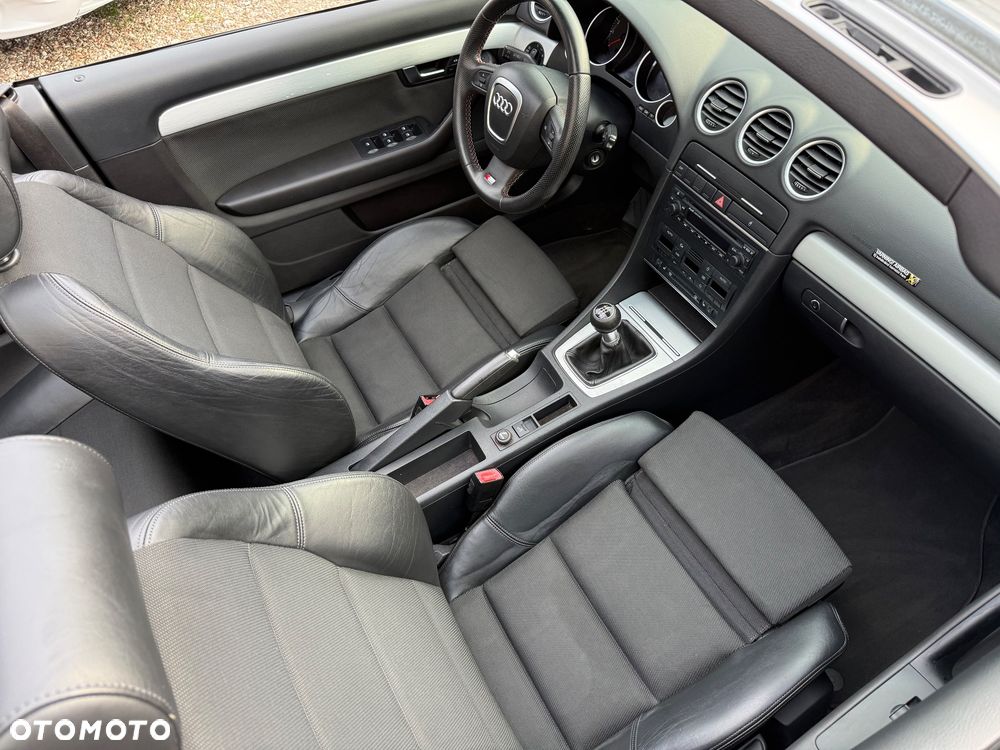 Audi A4 Cabrio 1.8 T - 8