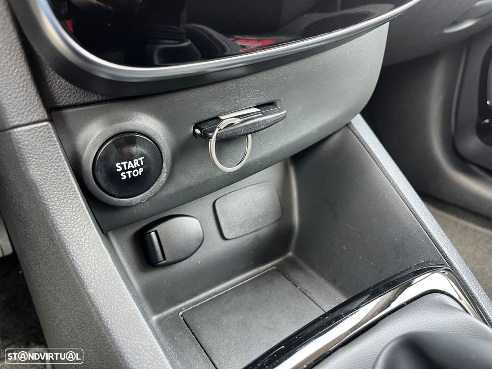 Renault Clio 1.5 dCi Comfort - 24