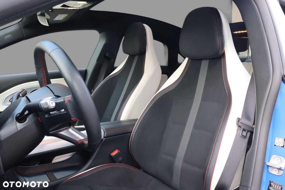 Mercedes-Benz CLA - 10