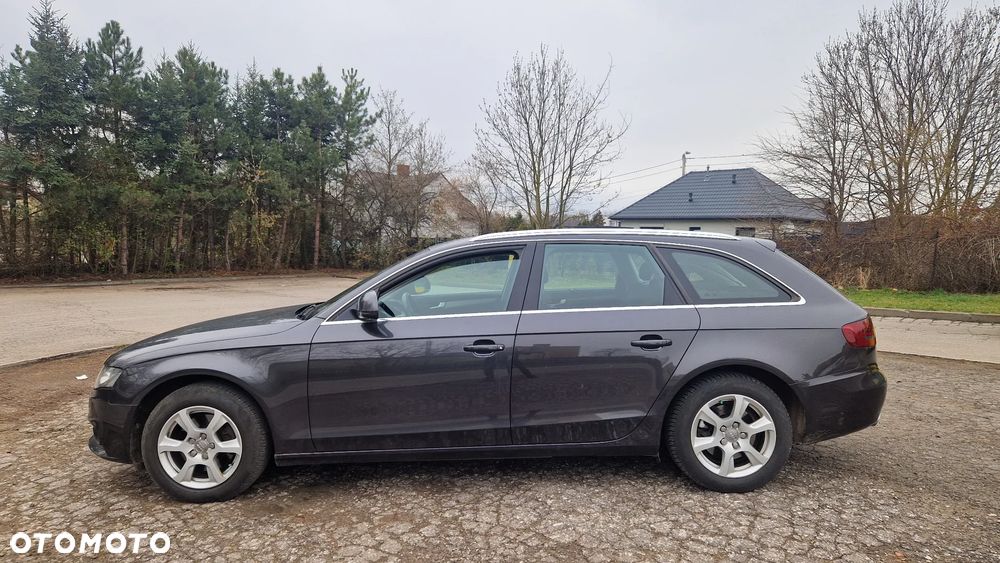 Audi A4 Avant - 4