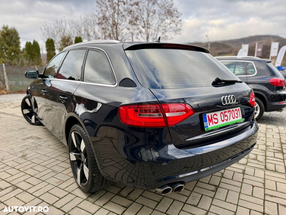 Audi A4 Avant 2.0 TDI DPF multitronic S line Sportpaket - 2