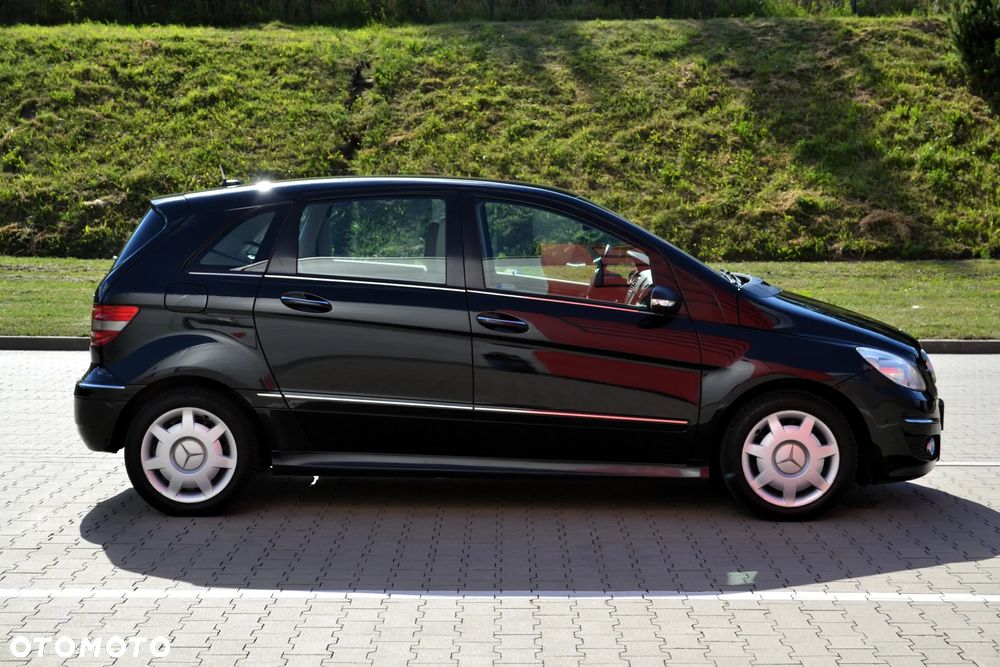 Mercedes-Benz Klasa B 180 CDI - 29