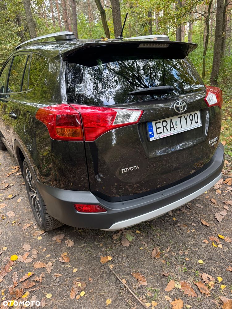Toyota RAV4 - 8