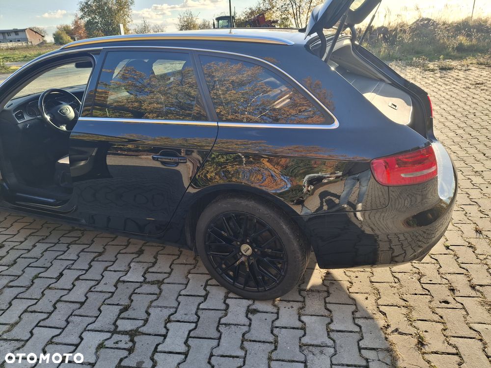 Audi A4 Avant - 32