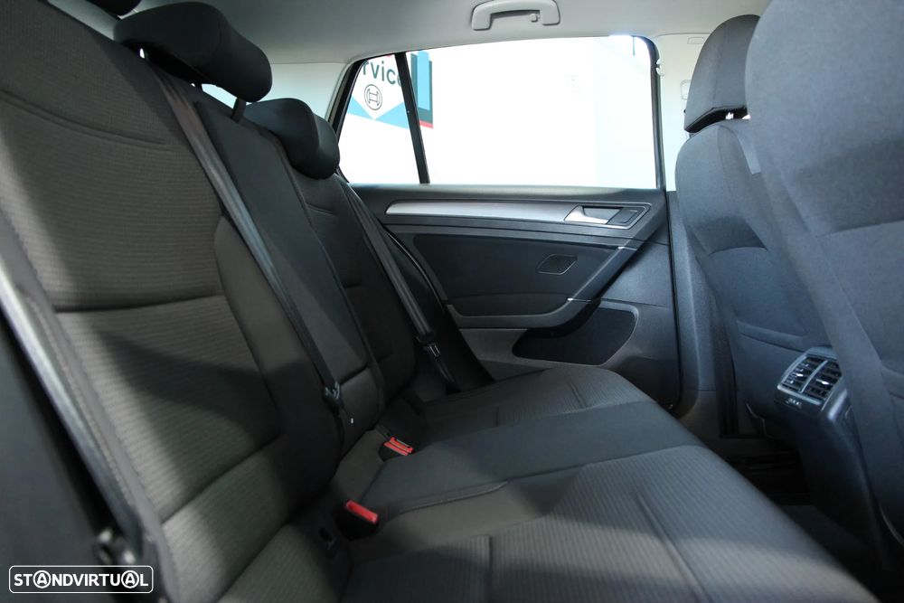 VW Golf 1.0 TSI Confortline - 22