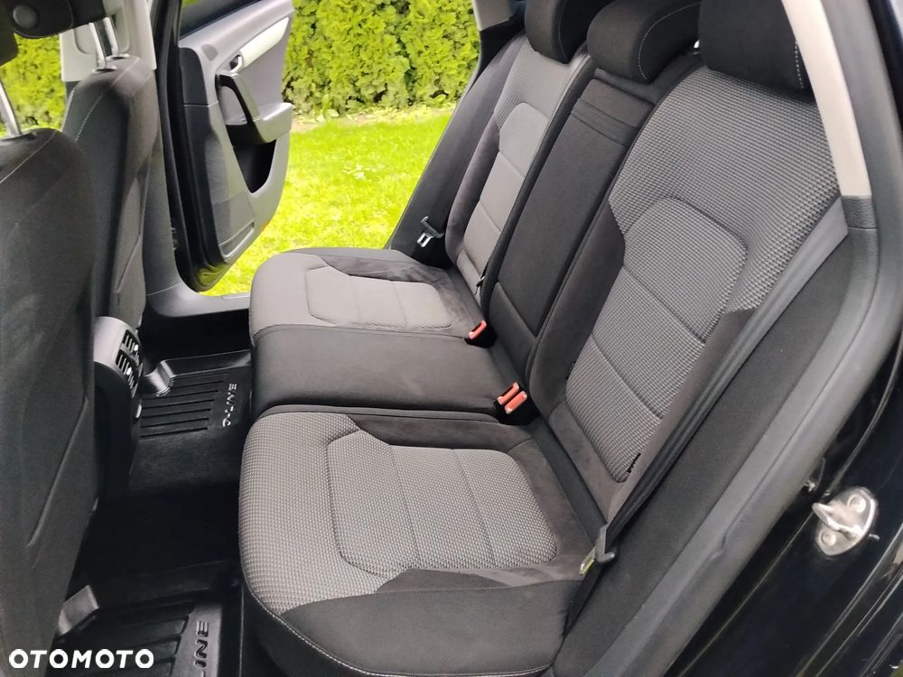 Volkswagen Passat 2.0 TDI 4Mot Comfortline - 23