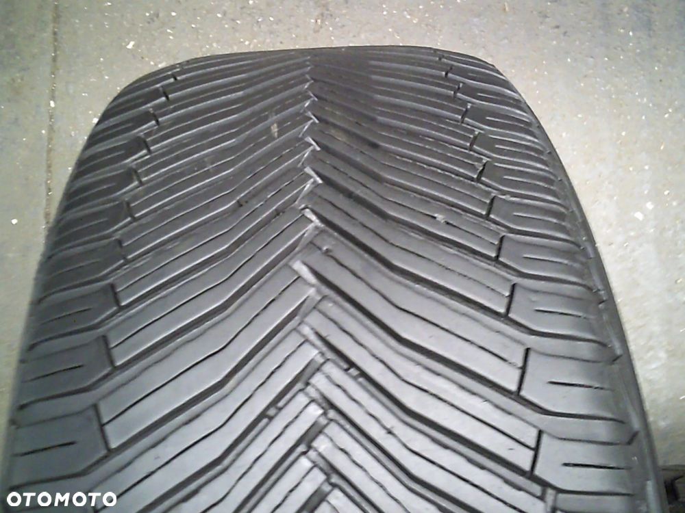 2x MICHELIN CrossClimate 2 SUV 255/45R19 5,7mm 5,9mm 2023 - 2