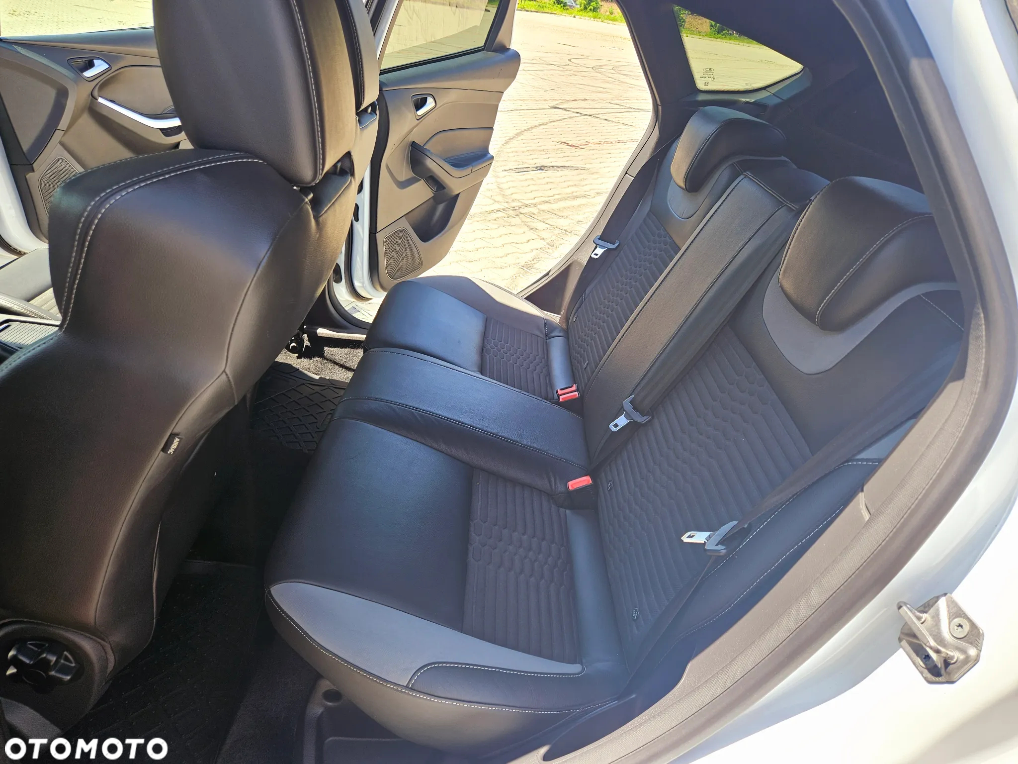 Ford Focus 2.0 TDCi ST mit Leder-Sport-Paket - 22