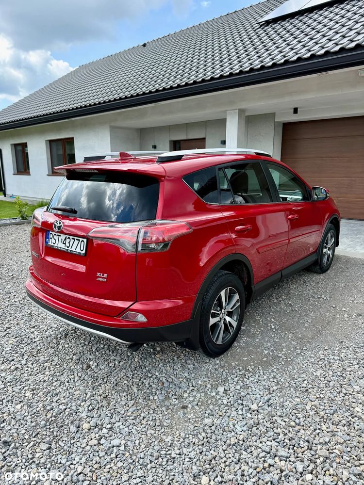 Toyota RAV4 - 5