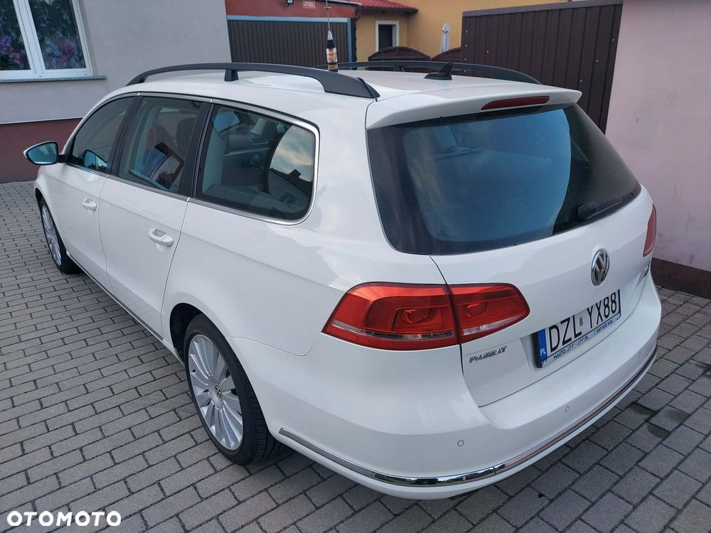 Volkswagen Passat 2.0 TDI DSG Comfortline - 4