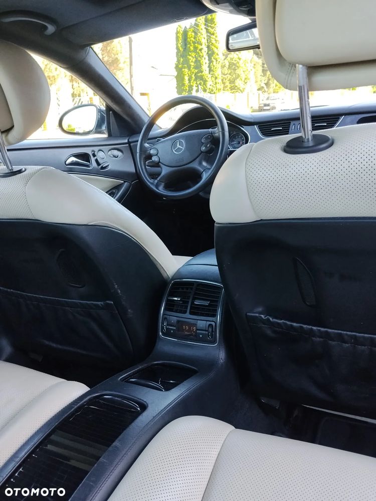 Mercedes-Benz CLS 500 - 15