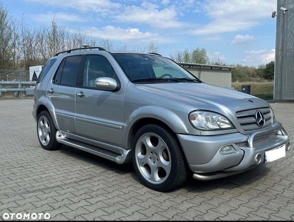 Mercedes-Benz ML - 13