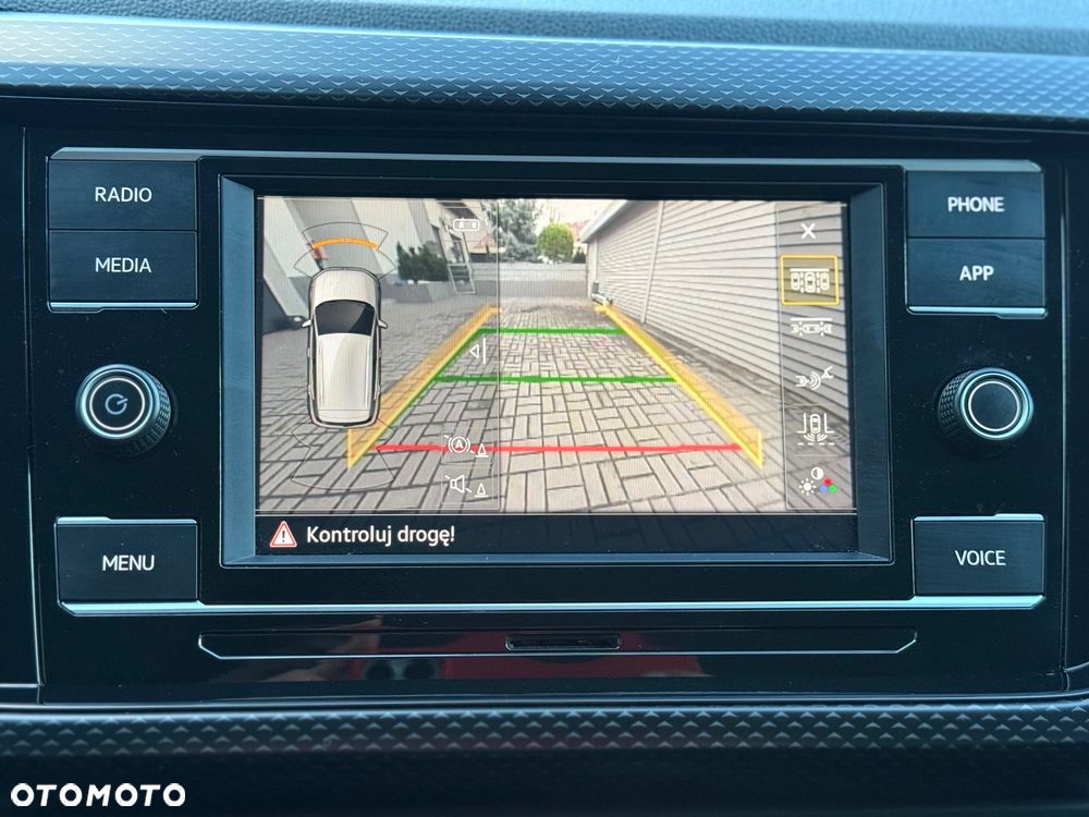 Volkswagen T-Cross - 15
