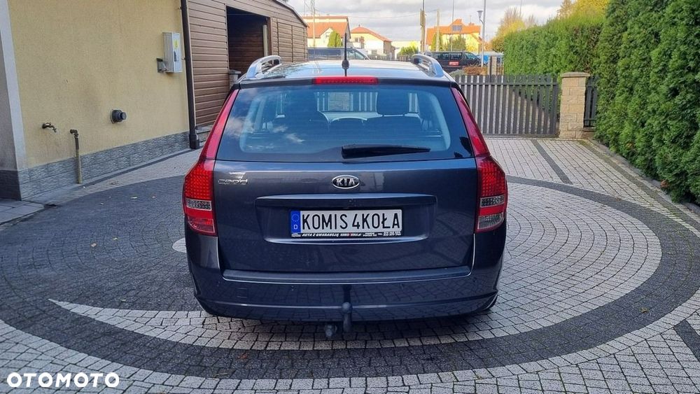 Kia Ceed - 5