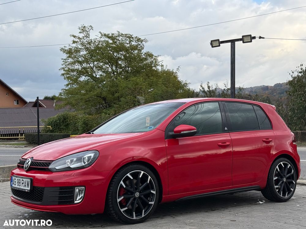 Volkswagen Golf 2.0 GTI adidas - 1