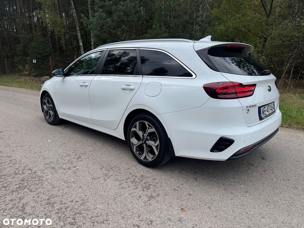 Kia Ceed 1.6 CRDi SCR L Business Line DCT - 21
