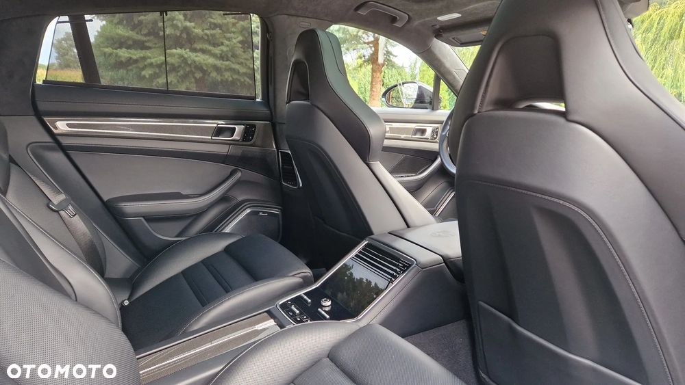 Porsche Panamera Turbo - 14