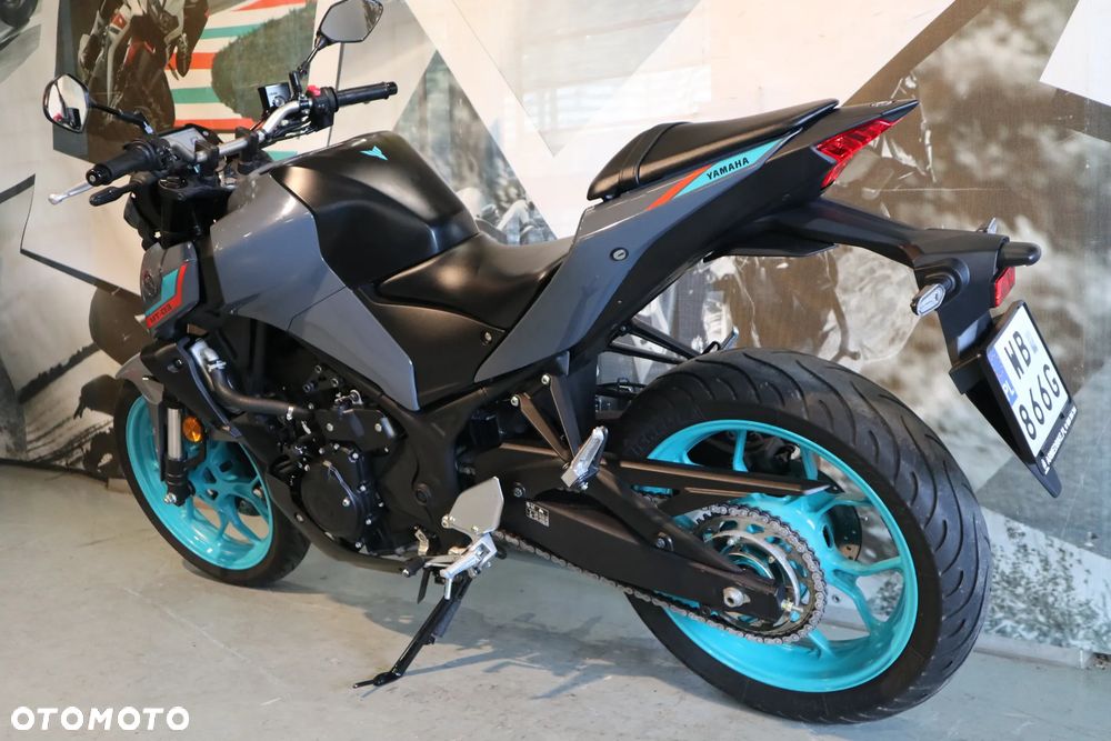 Yamaha MT - 8