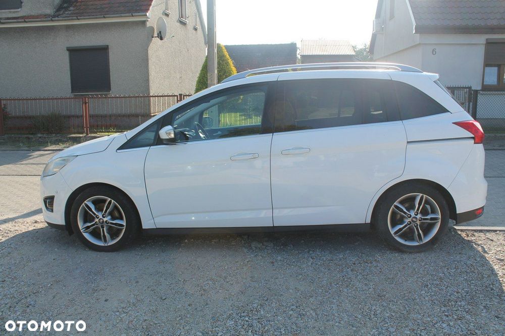 Ford Grand C-MAX - 8