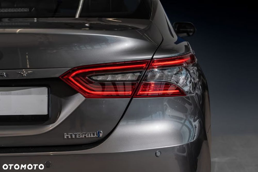 Toyota Camry 2.5 Hybrid Comfort CVT - 8