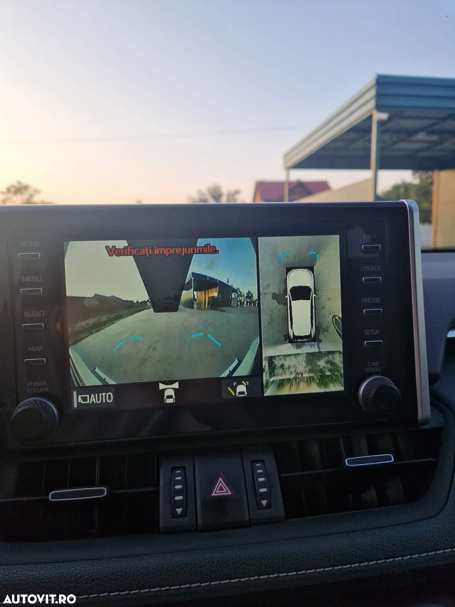 Toyota RAV4 2.5 Hybrid VVT-iE 4x4 Luxury - 13