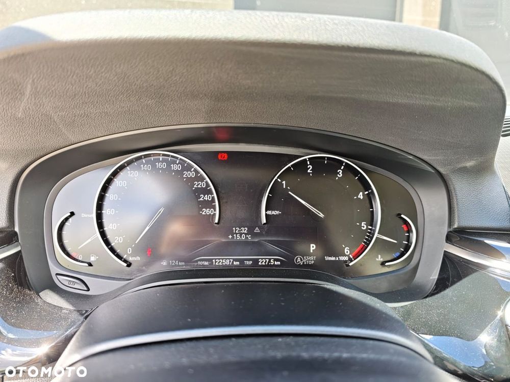 BMW Seria 5 520d xDrive Sport Line - 23