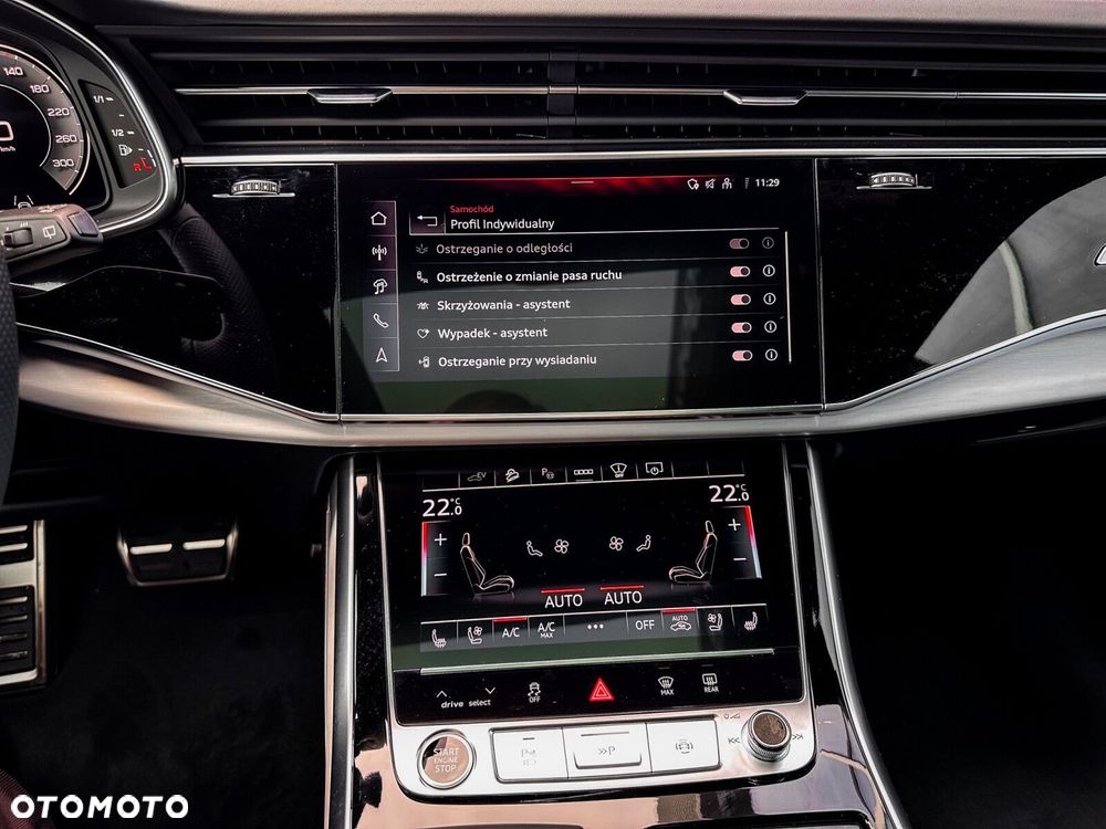Audi Q8 - 35