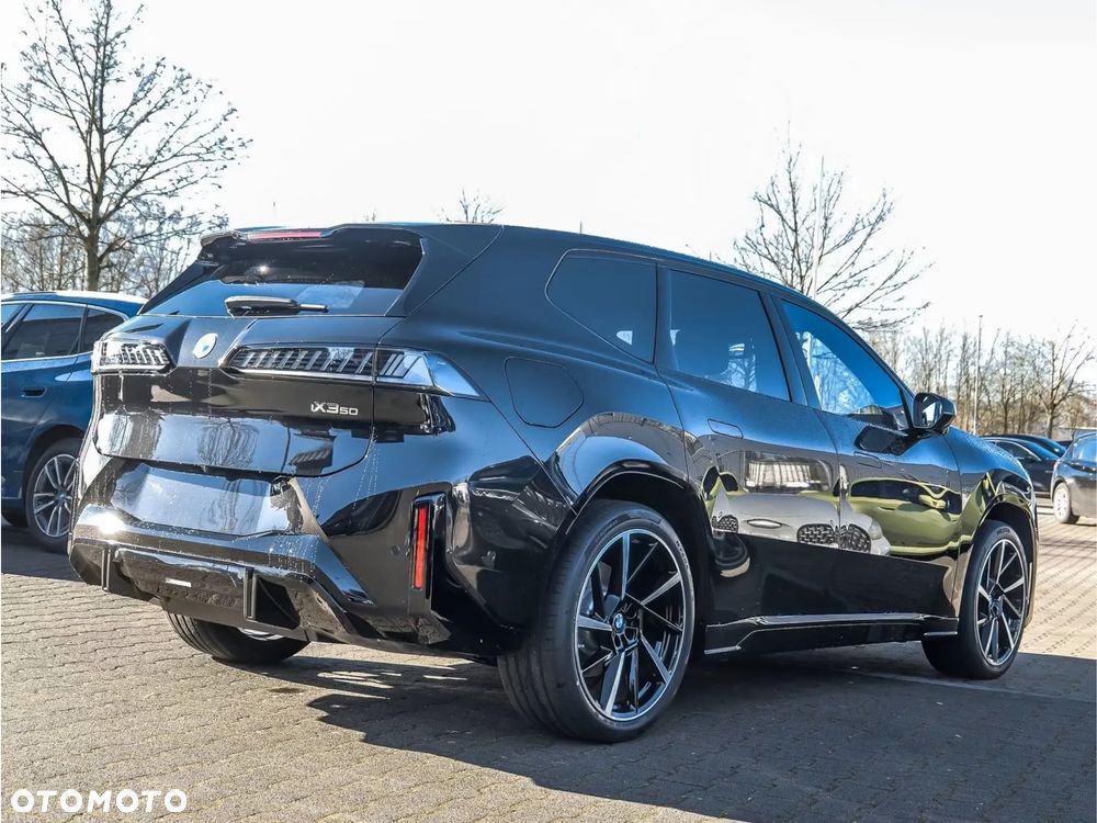 BMW iX3 - 5