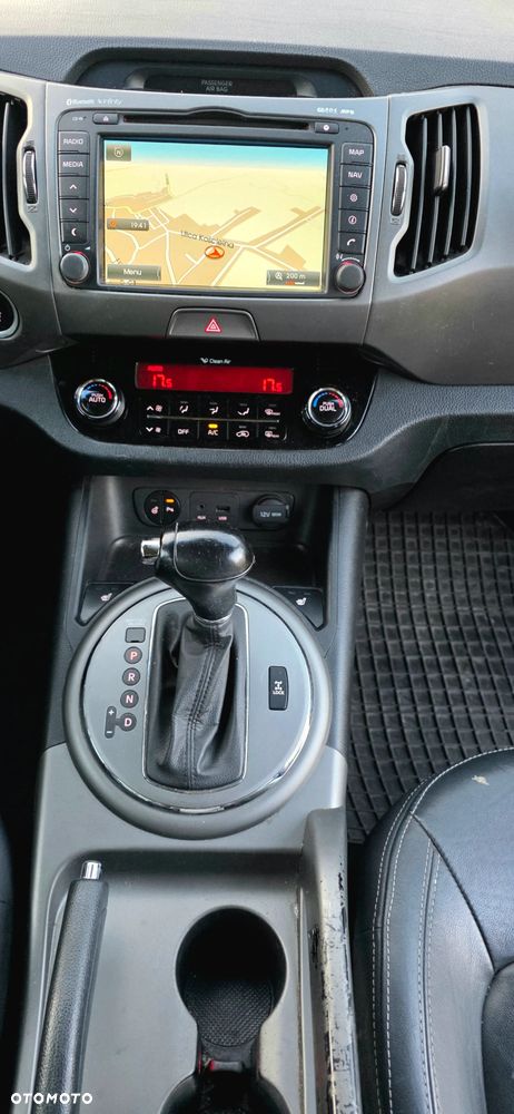 Kia Sportage 2.0 CRDI XL - 13