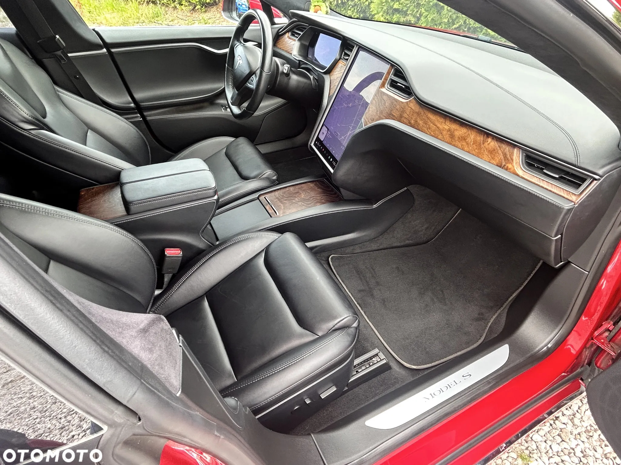 Tesla Model S Long Range - 8