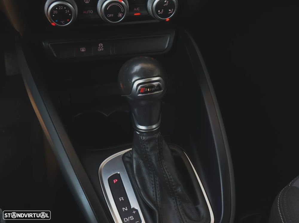 Audi A1 1.6 TDI S tronic design - 17