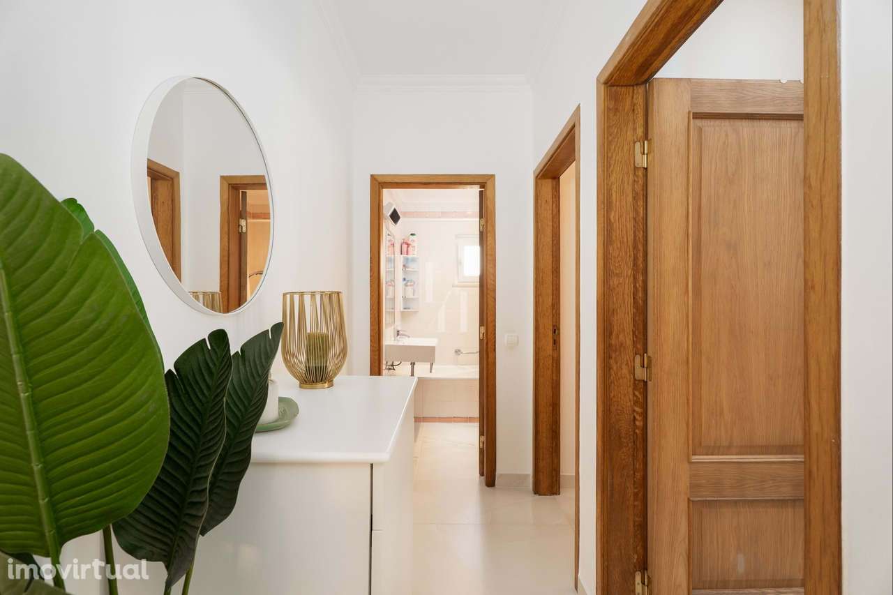 T2 para venda com piscina e garagem, em Vilamoura - Grande imagem: 2/27