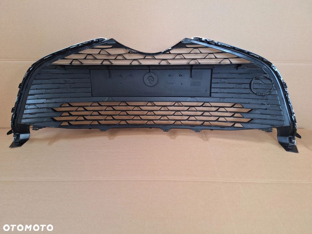 TOYOTA YARIS III LIFT 14-17 KRATKA ATRAPA ŚRODKOWA ZDERZAKA PRZÓD+CHROMY ORYG. TOYOTA 53102-0D060 / 53112-0D410 WYSYŁKA - 13