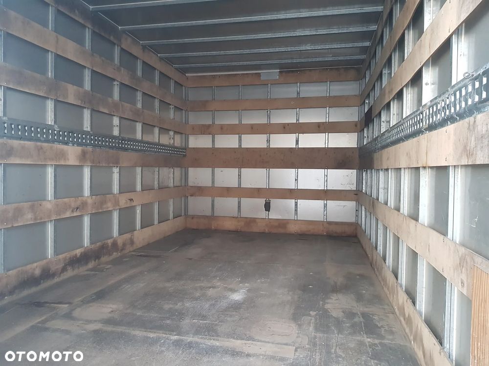 Iveco 35C15 Salon Polska, 7 osobowy + kontener - 9