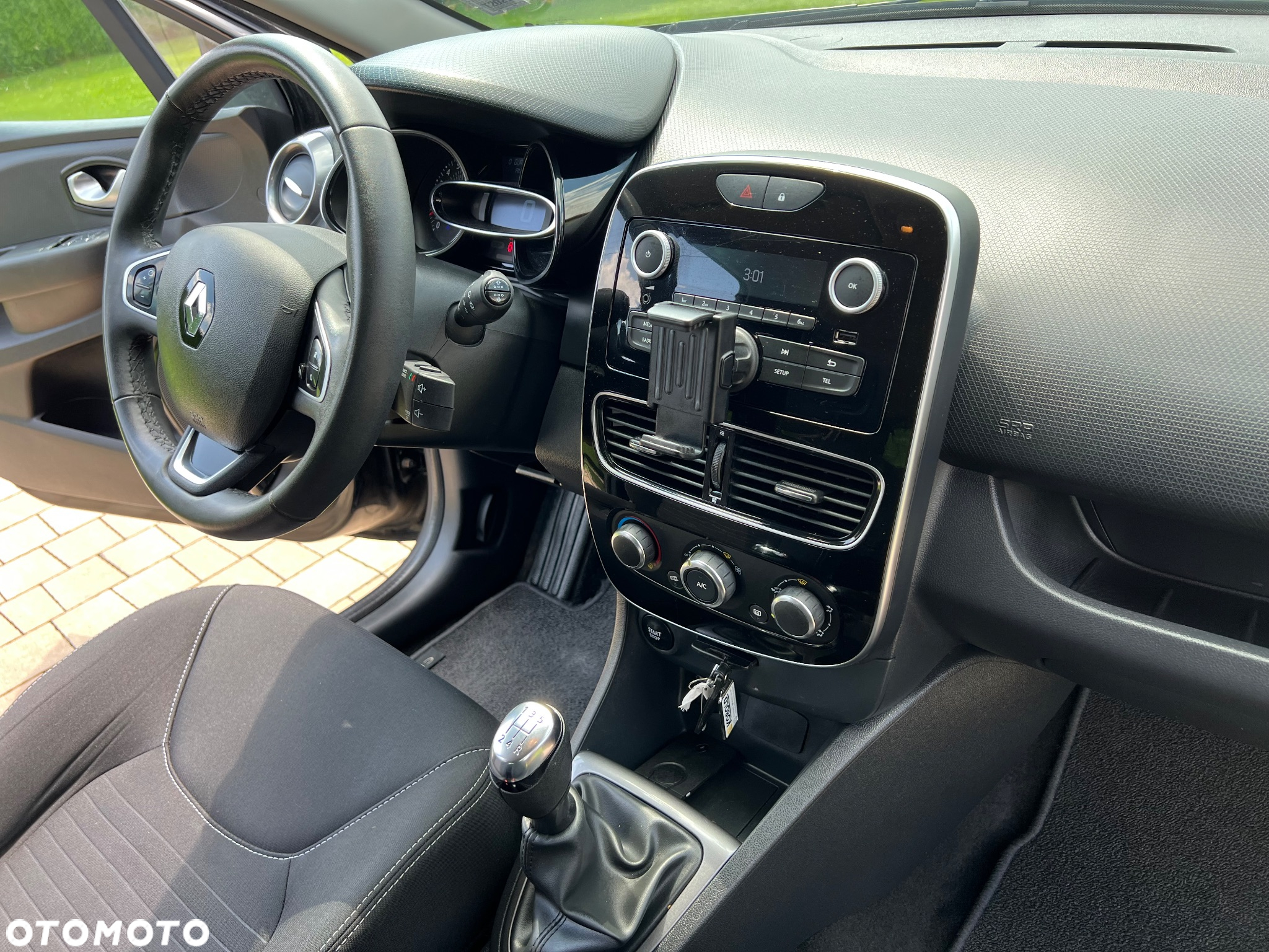 Renault Clio (Energy) TCe 90 Start & Stop LIMITED - 27