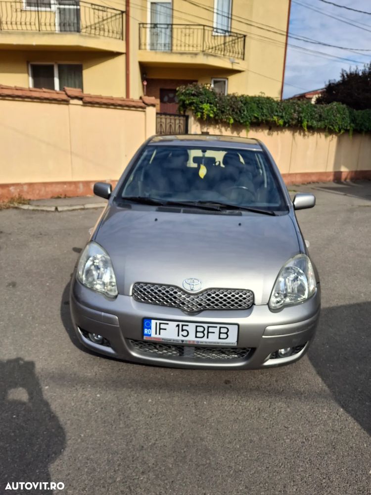 Toyota Yaris - 1