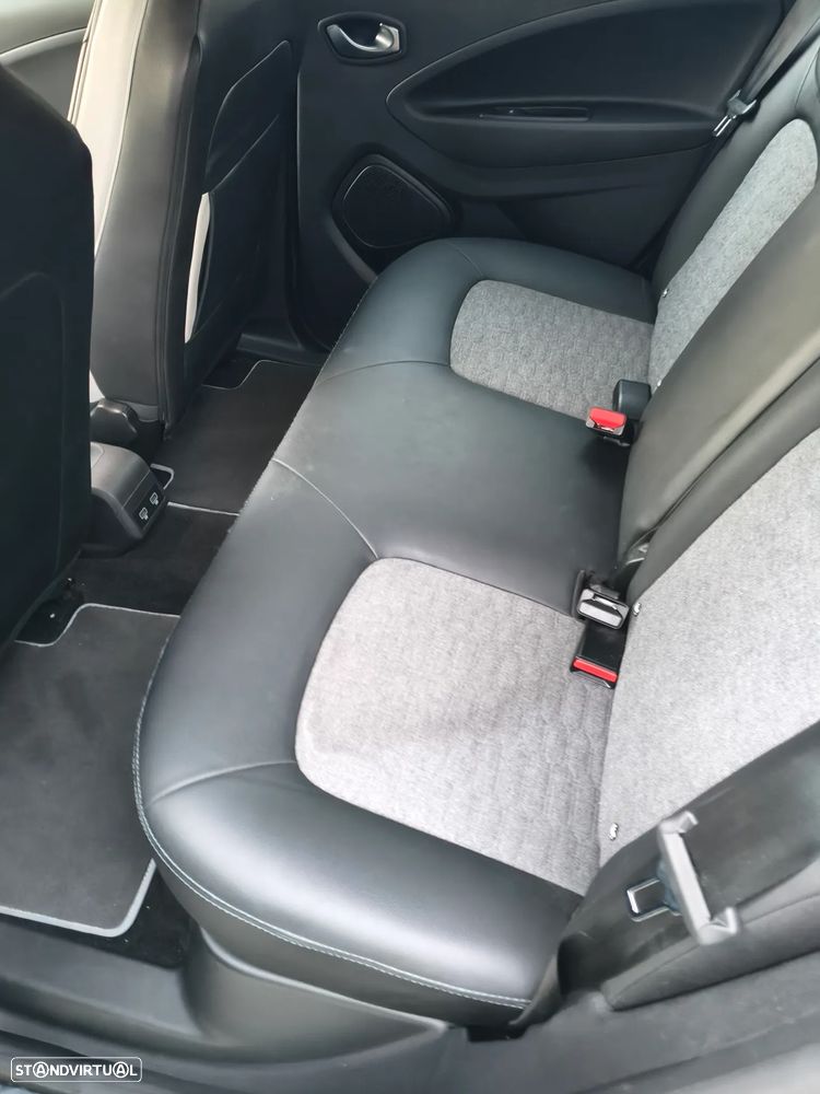 Renault Zoe (c/ Bateria) Limited 50 - 17
