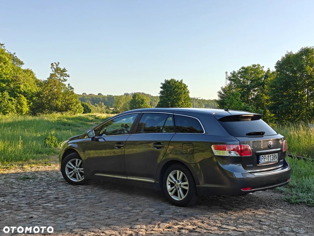 Toyota Avensis 2.0 D-4D Sol - 6