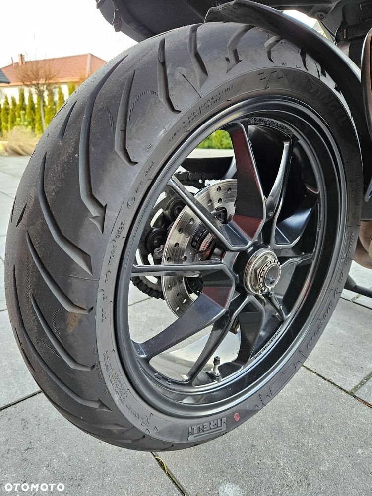 Ducati Hypermotard - 10