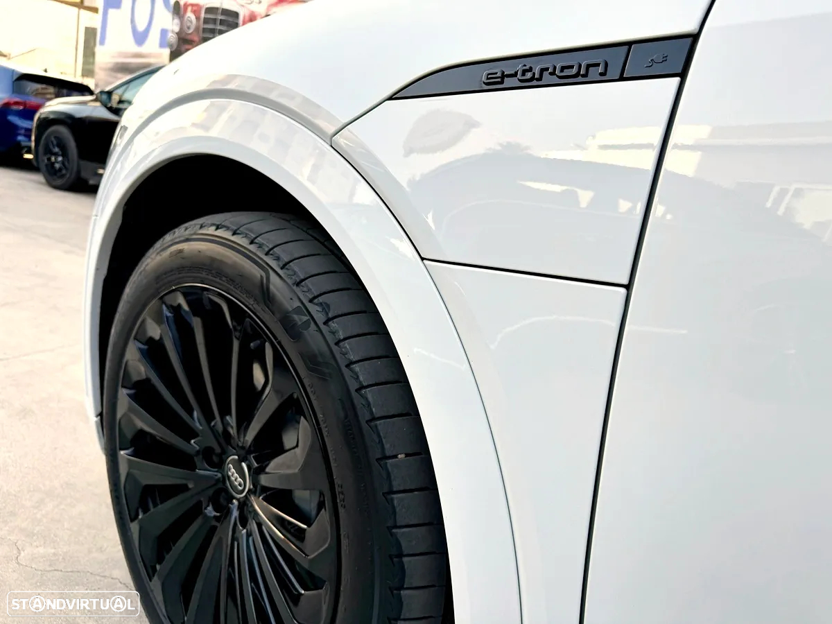 Audi Q8 e-Tron 50 quattro S line - 52